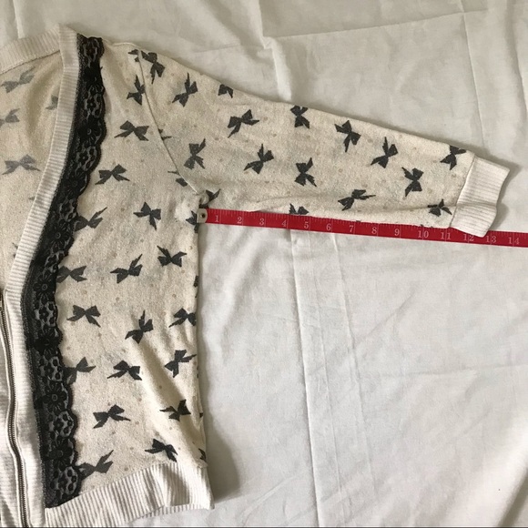 Live to be Spoiled Bow Cardigan - Picture 5 of 8